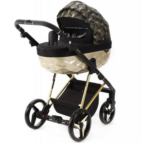 Детская коляска Adamex Quantum Star 3 в 1 Q-STAR58 (ЧЕРНЫЙ+ЗОЛОТОЙ ОРНАМЕНТ+ЗОЛОТО ДНО+ЗОЛОТО РАМА)