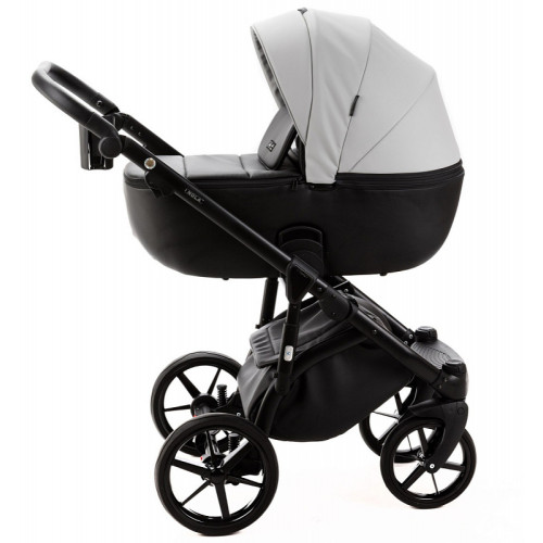 Детская коляска Adamex Nola Deluxe 3 в 1 N-SD107 (СВ.СЕР.КОЖА + ЧЕРН.КОЖА)