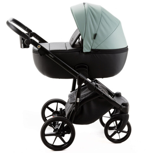 Детская коляска Adamex Nola Deluxe 3 в 1 N-SD103 (СЕРО-ЗЕЛ. КОЖА + ЧЕРН.КОЖА)