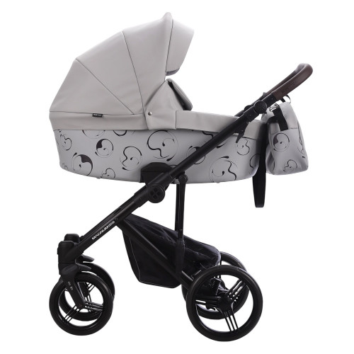 Коляска MAGNUM LIGHT SE PRO 2в1 (Bebetto) (Light Se PRO 06 (св.серая кожа) черная рама)