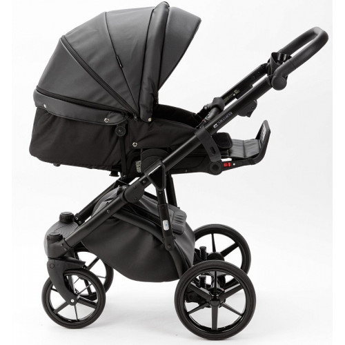 Детская коляска Adamex Nola Deluxe 3 в 1 N-SA02 (ЧЕРНАЯ КОЖА)