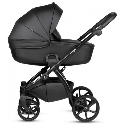 Детская коляска Tutis Uno 5 Plus Leather collection 3 в 1 с автокреслом Elo Lux EduSky Black 1402699 Jet Black