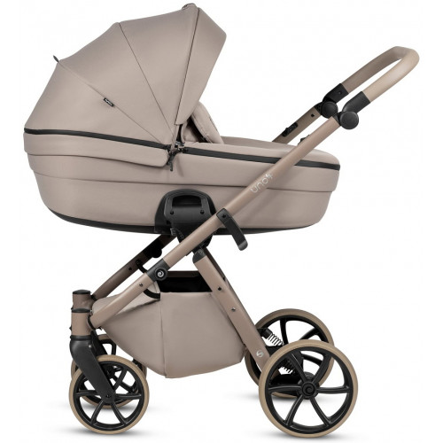 Детская коляска Tutis Uno 6 Plus Essential collection 4 в 1 с автокреслом Beno Black и базой 1602172 Taupe с сумкой