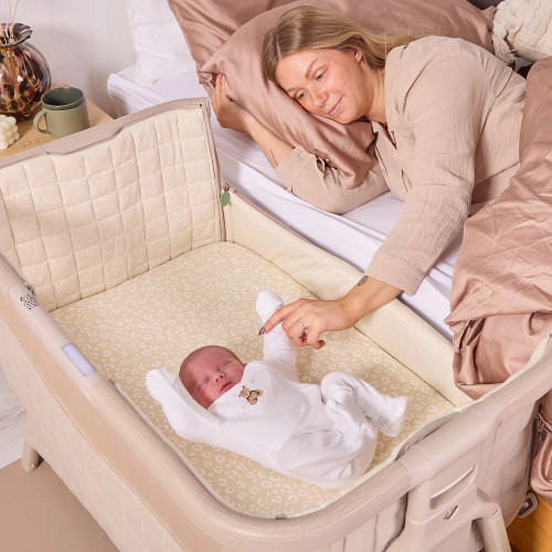 Колыбель приставная Tutti Bambini CoZee Air 2 с колесами Soft Walnut/Cocoa