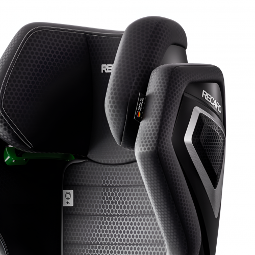 Купить автокресло Recaro Axion 1, в цвете Fresh Black (15-36 кг)