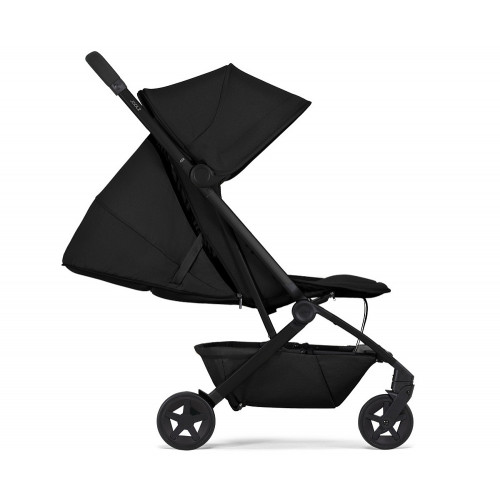 Детская прогулочная коляска Joolz Aer 2 с бампером Space Black/Black Carbon