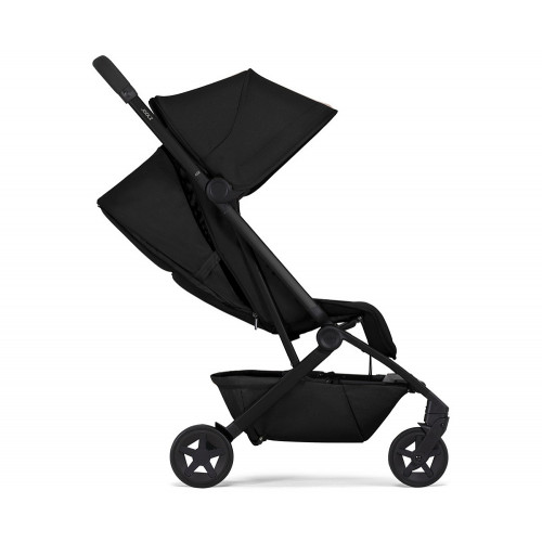 Детская прогулочная коляска Joolz Aer 2 с бампером Space Black/Black Carbon